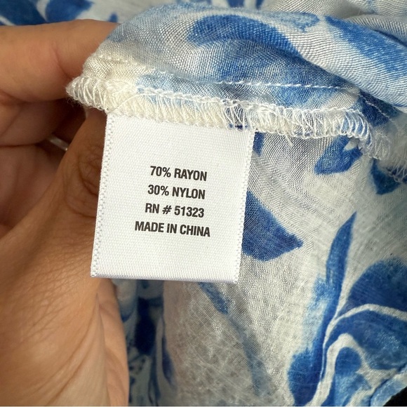 CeCe Blue and White Floral Blouse - Picture 6 of 10